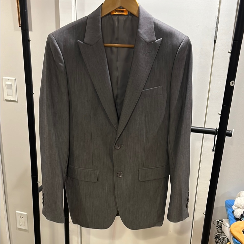 Men's Gray suit